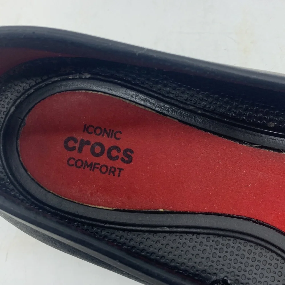 Crocs black pointy ballet flat size 7. CR3723C - Picture 3 of 7